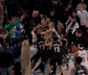 kaiyun-NBA官方：约基奇因冲突被罚款5万美元，兰德尔被罚款3.5万